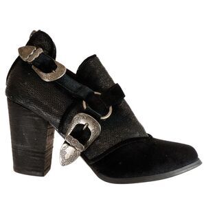 Gimmicks Boots Womens 7 Black Velvet Sequin Buckles Zipper Heel Casual Bootie